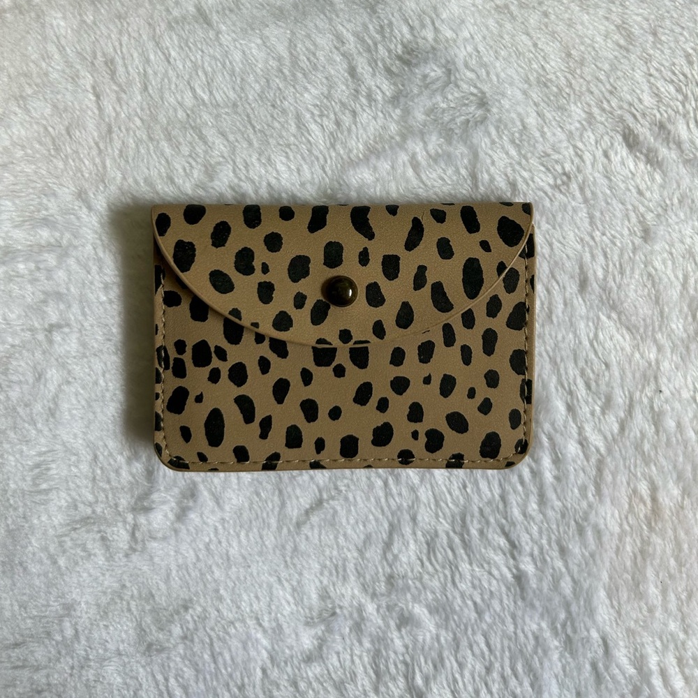 Universal Thread accordion card case